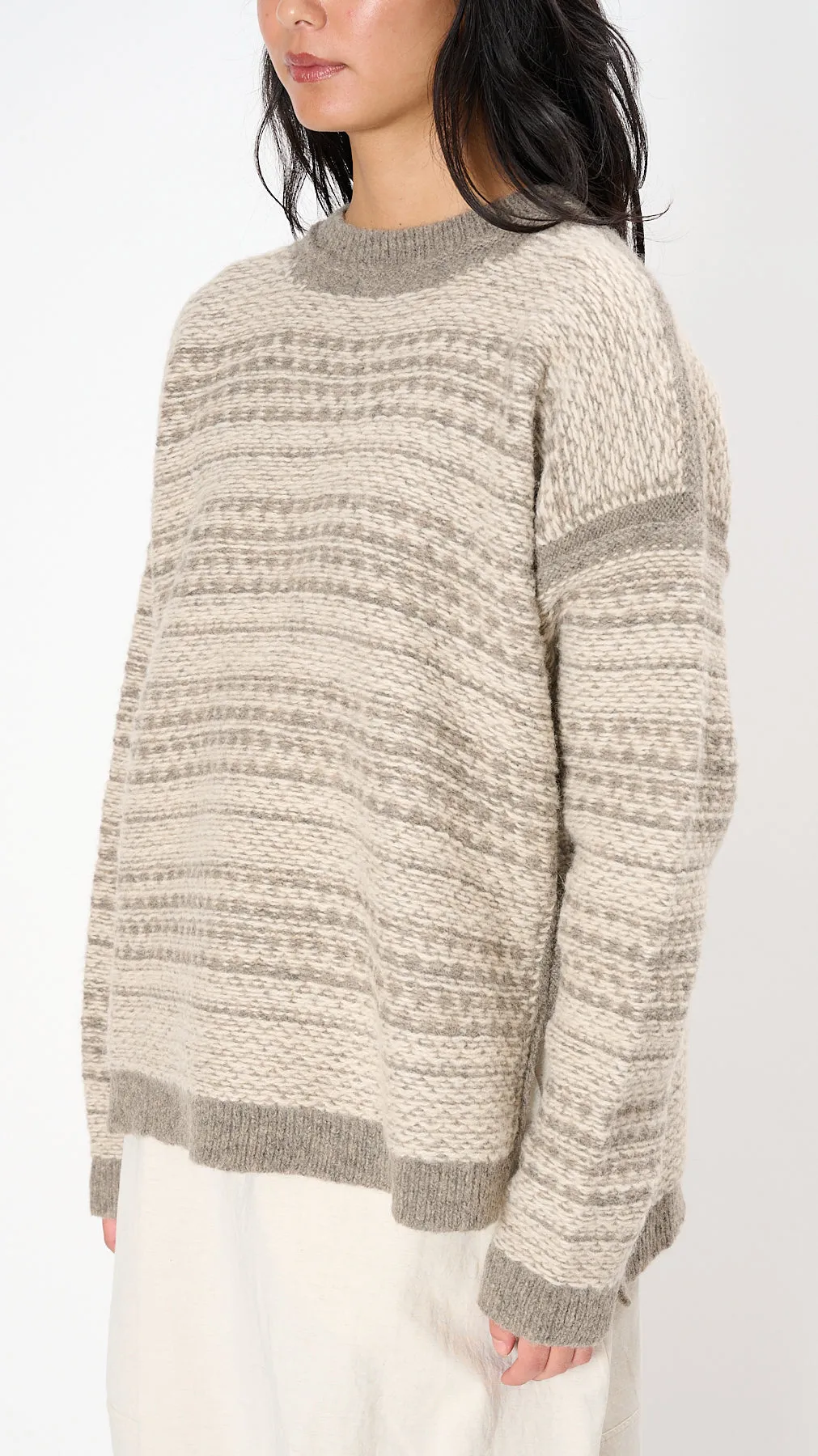 Jacquard Crewneck in Rock / Alabaster