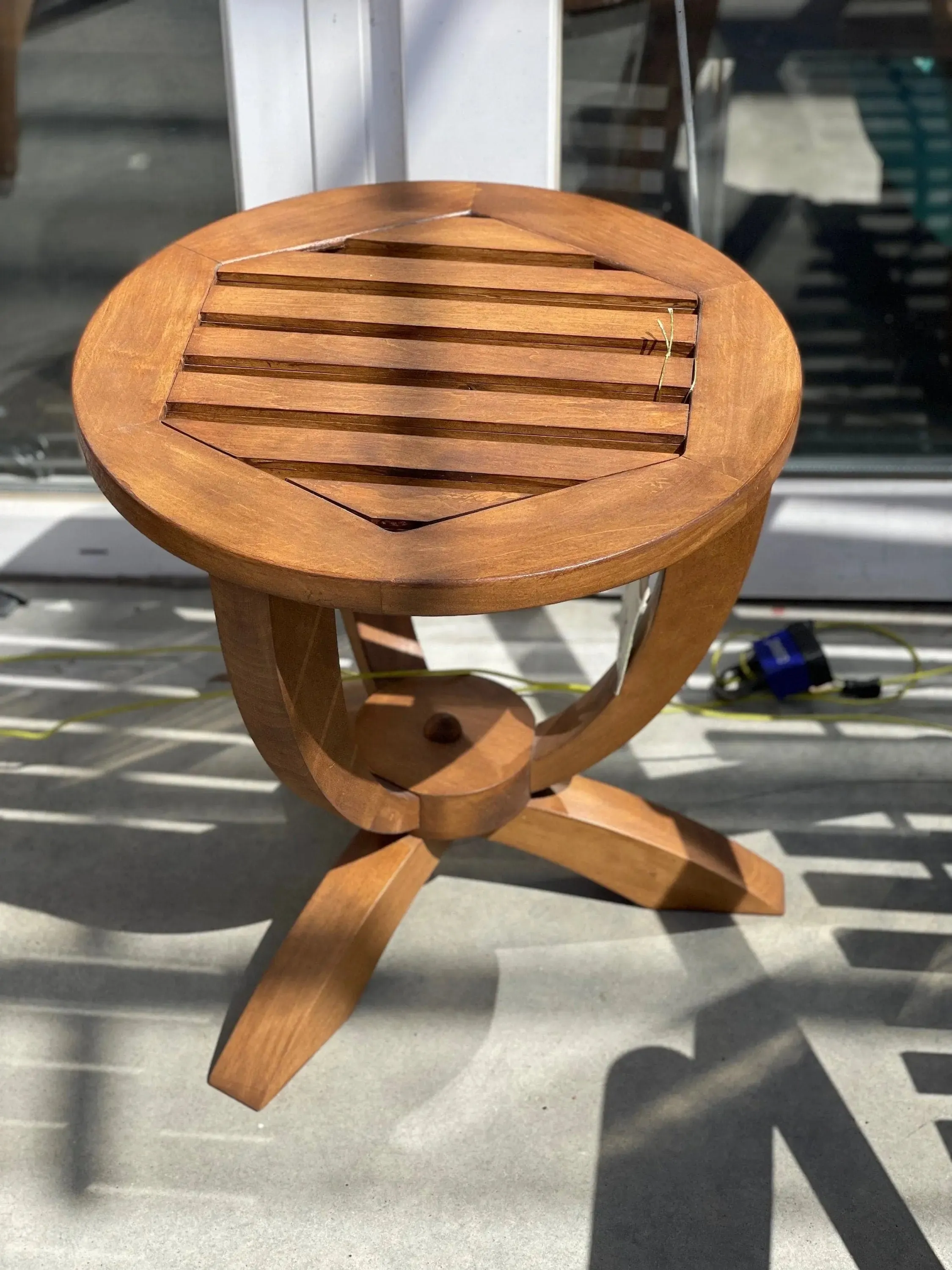 Wooden lounge chair